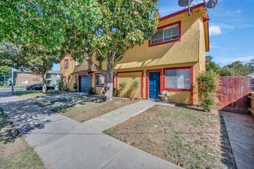 More Photos Of 7191 Eigleberry St, Gilroy Apartments For Sale