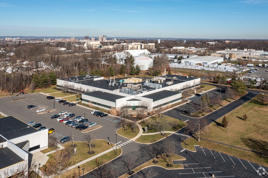More Photos Of 631 US Highway 1, North Brunswick Unknown For Lease
