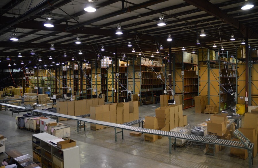 More Photos Of 56 County Road 166, Oxford Warehouse For Lease