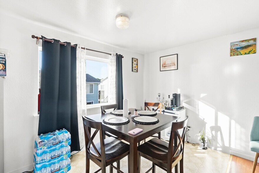 More Photos Of 470 Willow Ave, Half Moon Bay Apartments For Sale