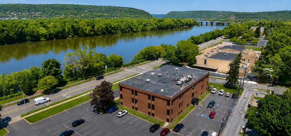 More Photos Of 3211 N Front St, Harrisburg Loft Creative Space For Lease