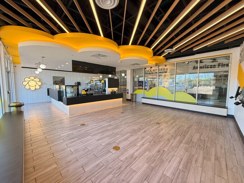 Primary Photo Of 3412 Highway 6, Sugar Land Storefront For Lease