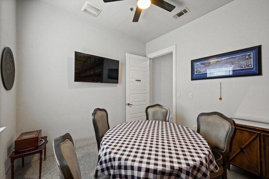 More Photos Of 251 S Mill St, Lewisville Apartments For Sale