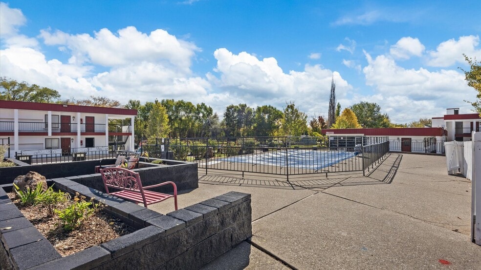 More Photos Of TBD E Main St, Montrose Hotel For Sale