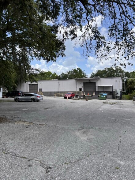 More Photos Of 360 Old Sanford Oviedo Rd, Winter Springs Manufacturing For Lease