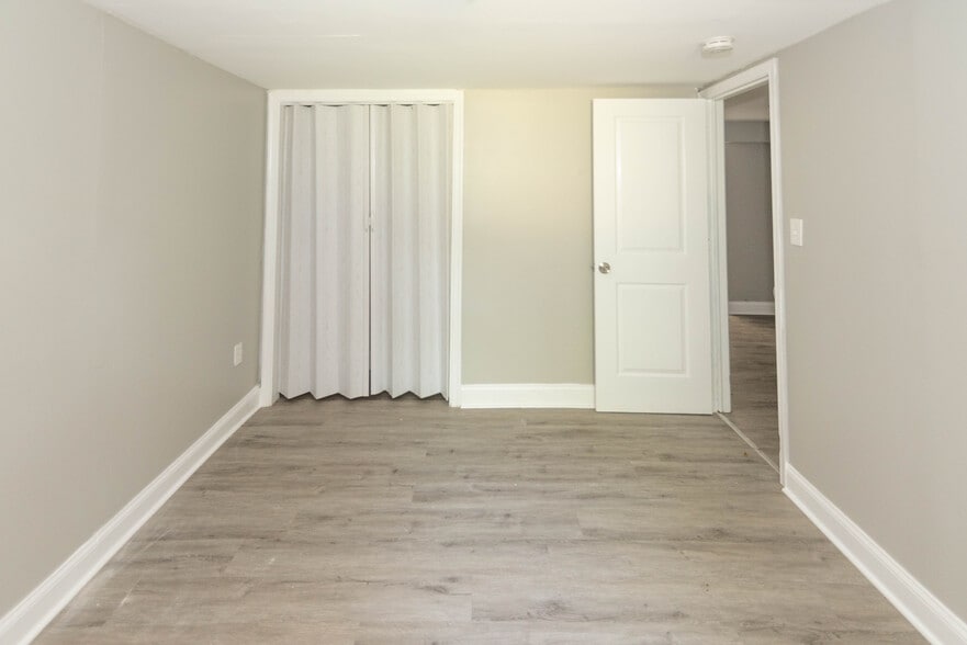 More Photos Of 332 S Franklintown Rd, Baltimore Apartments For Sale