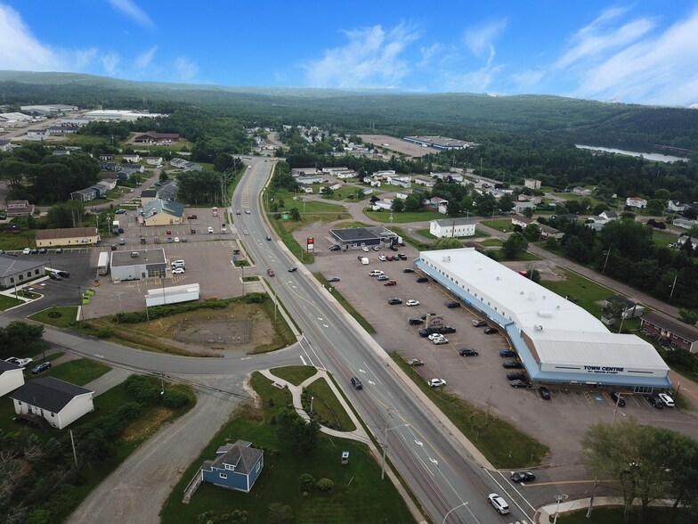 Primary Photo Of 811 Reeves St, Port Hawkesbury Storefront Retail Office For Lease