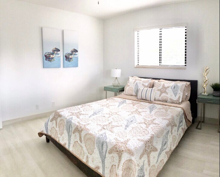 More Photos Of 2638 Lake Dr, Riviera Beach Apartments For Sale