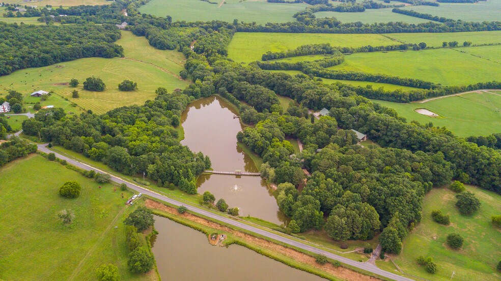 More Photos Of 565 Owens Gin Rd NE, Calhoun Lodge Meeting Hall For Sale