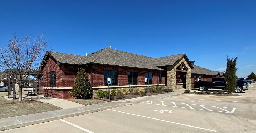 More Photos Of 2220 NW 164th St, Edmond Office For Sale