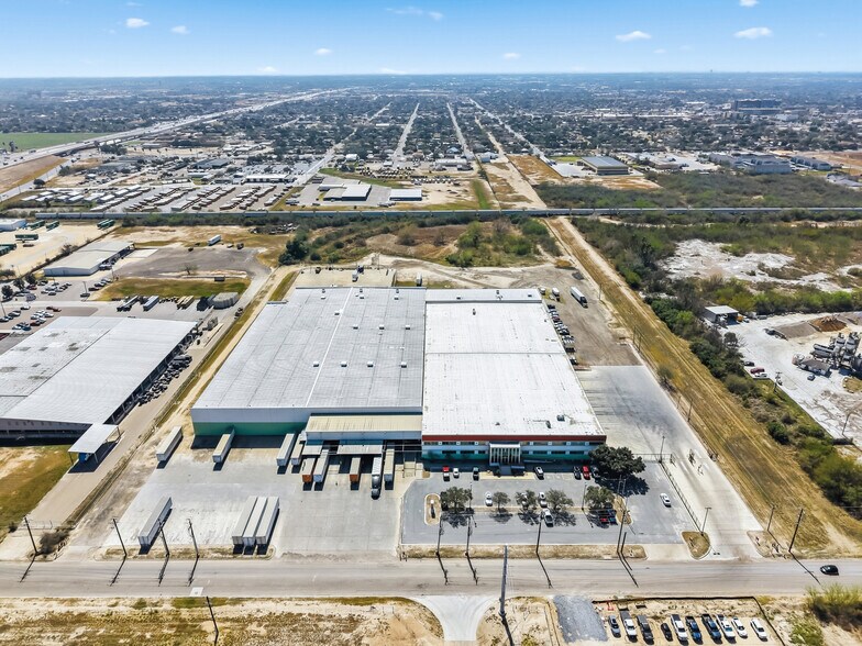 More Photos Of 1010 E Chapin St, Edinburg Warehouse For Lease