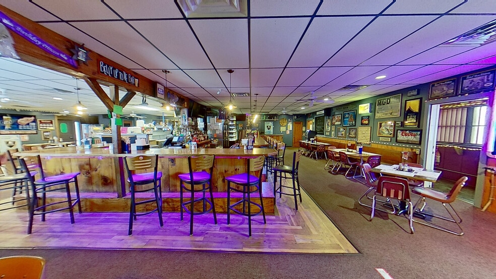 More Photos Of 2803 W Blanchard Rd, Winn Restaurant For Sale