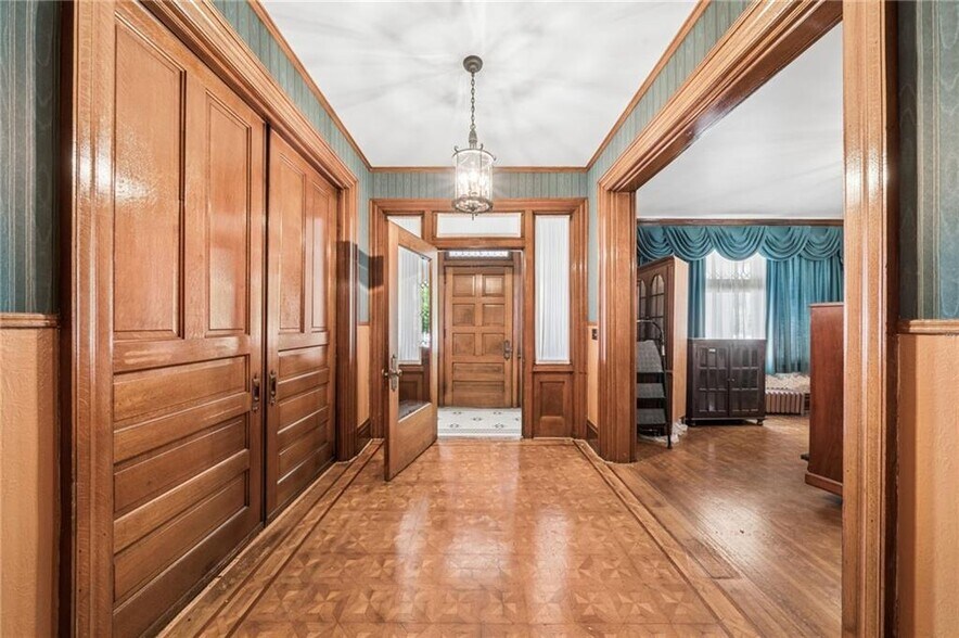 More Photos Of 112 Alexander Ave, Greensburg Office Residential For Sale