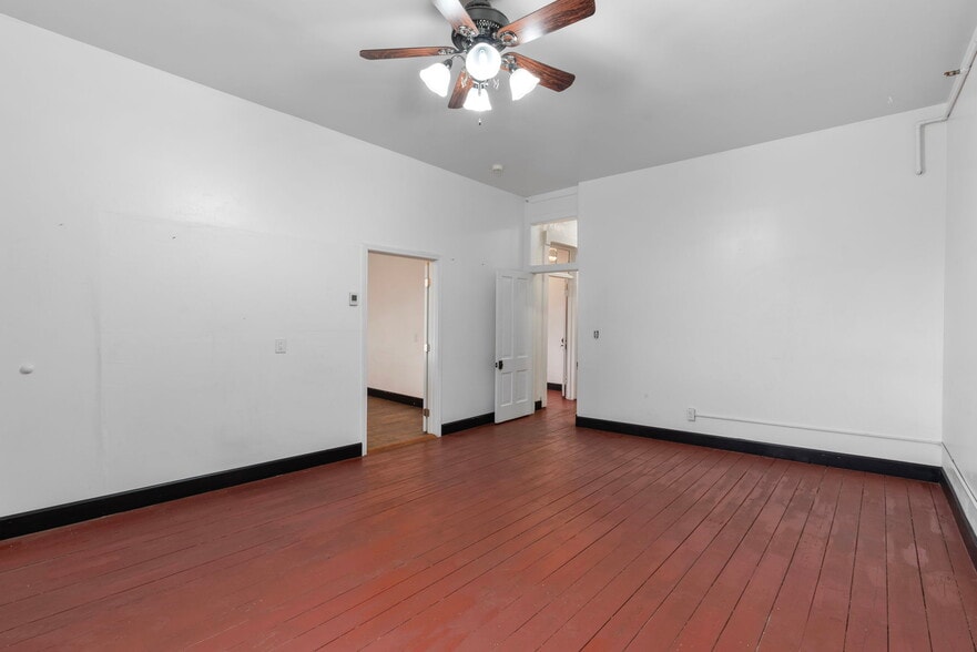 More Photos Of 55 N C St, Virginia City Storefront Retail Office For Sale
