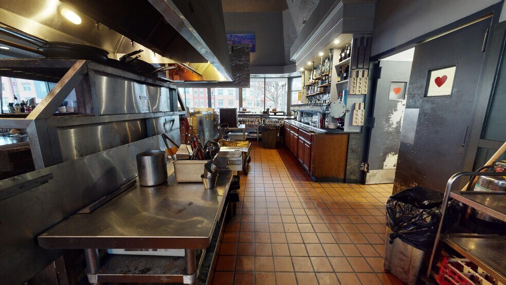 More Photos Of 6290 Broad St, Pittsburgh General Retail For Sale