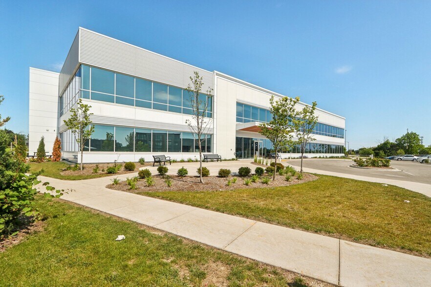 Primary Photo Of 4300 W Layton Ave, Greenfield Medical For Lease