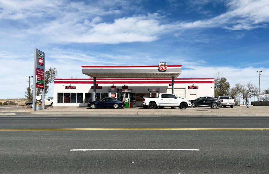 More Photos Of 781 Broadway ave, Des Moines General Retail For Sale