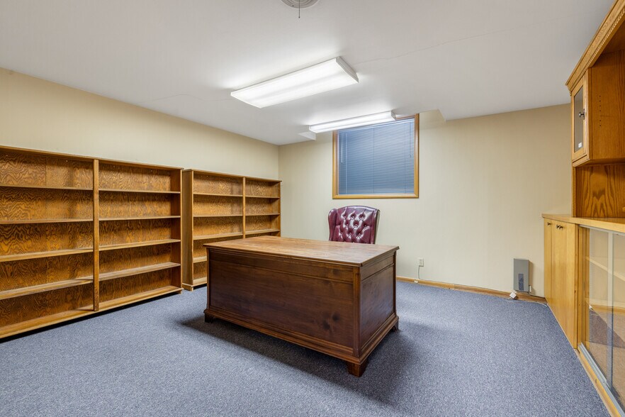 More Photos Of 924 Quincy St, Rapid City Office Residential For Sale
