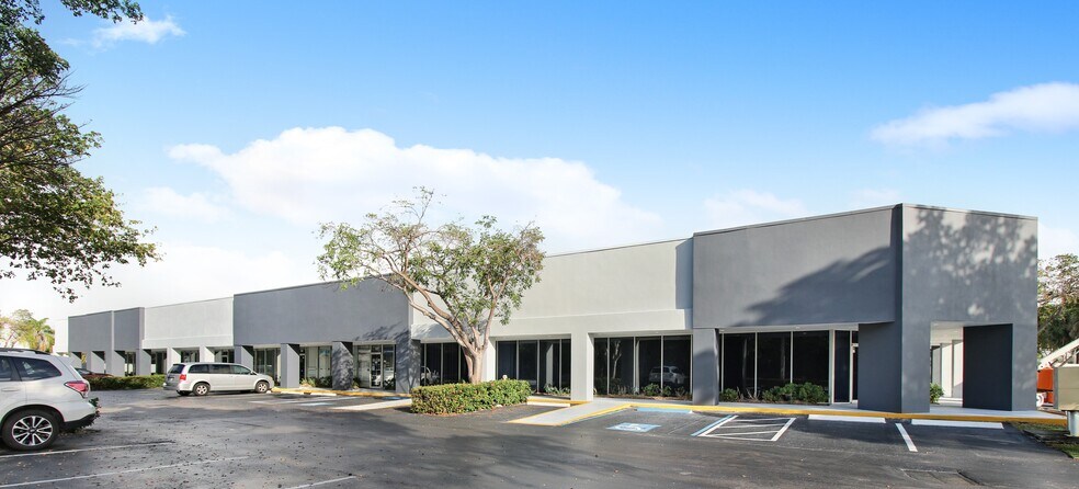 More Photos Of 5201 Ravenswood Rd, Fort Lauderdale Medical For Lease