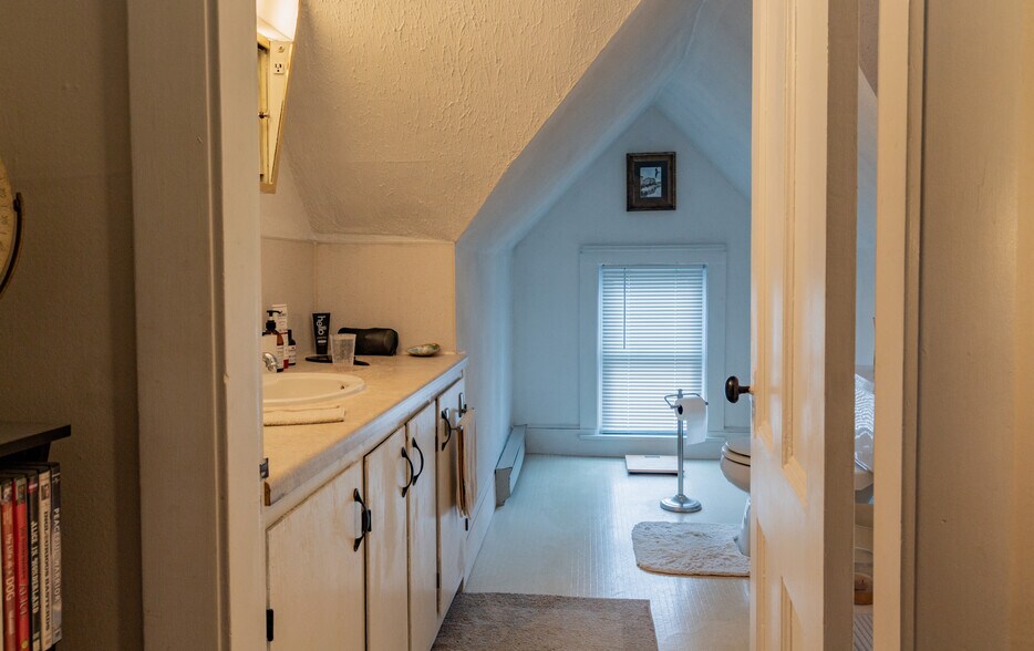 More Photos Of 1530 Congress St, Portland Multifamily For Sale