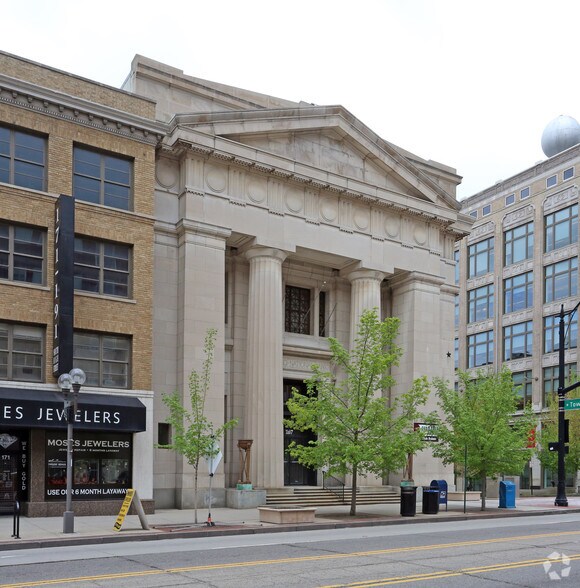 More Photos Of 167 S High St, Columbus Office For Sale