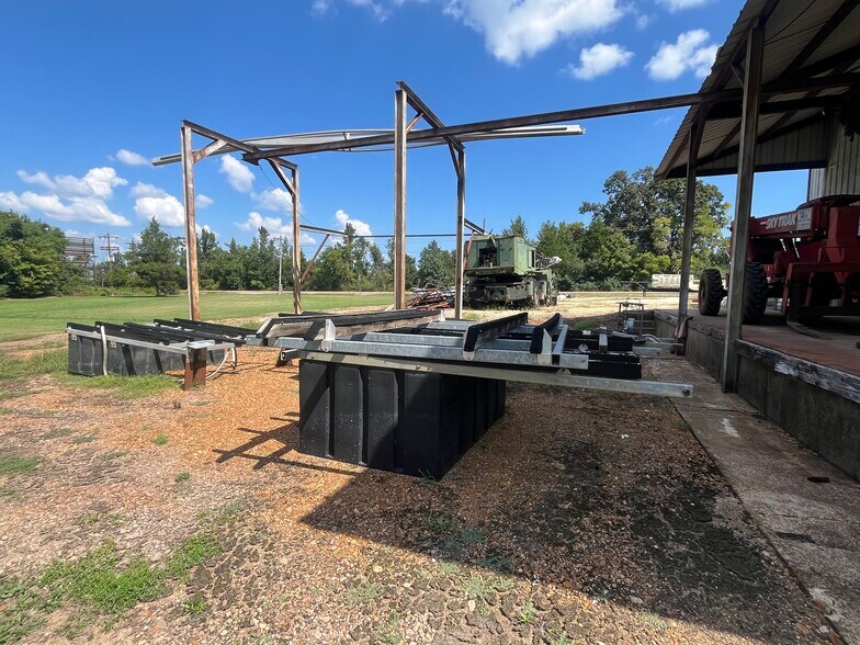 More Photos Of 1640 TN-57 Hwy, Michie Industrial For Sale