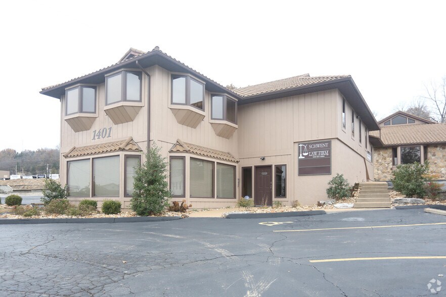 Primary Photo Of 1401 N Truman Blvd, Festus Office For Lease