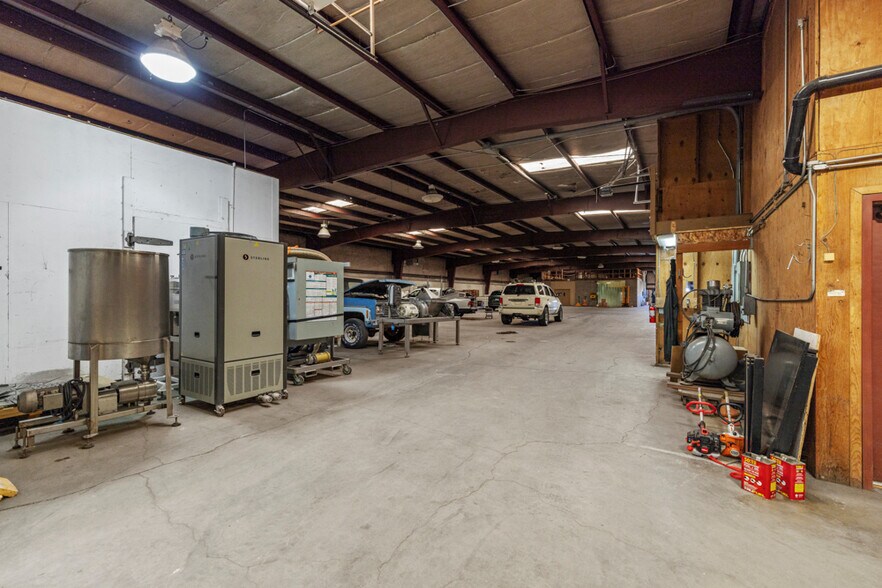 More Photos Of 3735 Washburn Way, Klamath Falls Warehouse For Lease