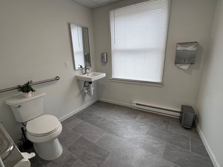 More Photos Of 22-24 N Main St, Port Chester Freestanding For Lease