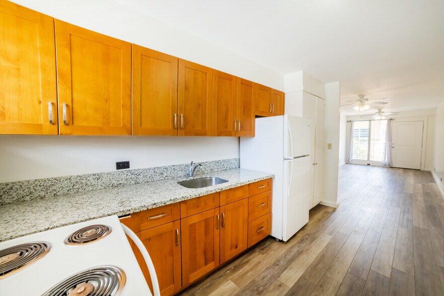 More Photos Of 534 Kamoku St, Honolulu Apartments For Sale