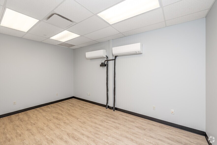 More Photos Of 1116 S Walton Blvd, Bentonville Office For Lease