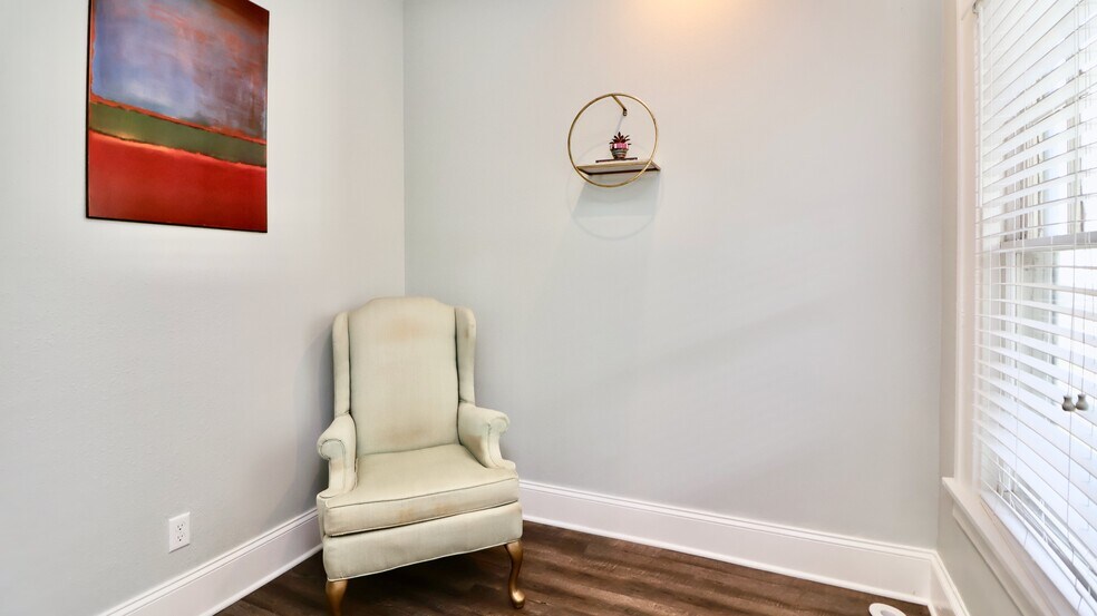 More Photos Of 140 W Front St, Perrysburg Office For Sale