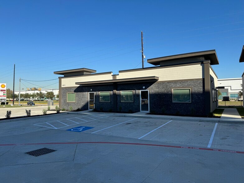 More Photos Of 8815 West Rd, Houston Office For Sale