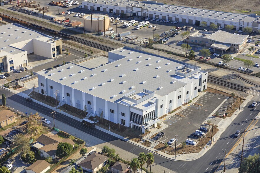 More Photos Of 4168-4188 Arden Dr, El Monte Warehouse For Lease