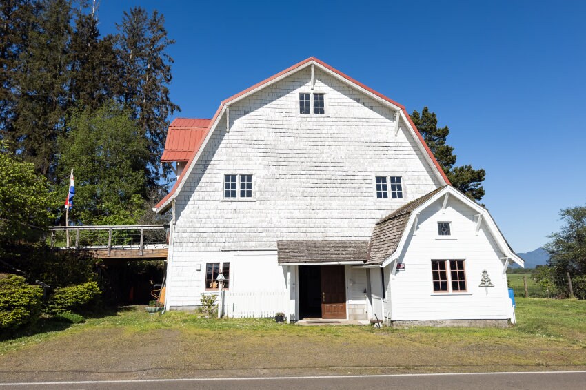More Photos Of 25 Fraser Rd W, Tillamook Lodge Meeting Hall For Sale