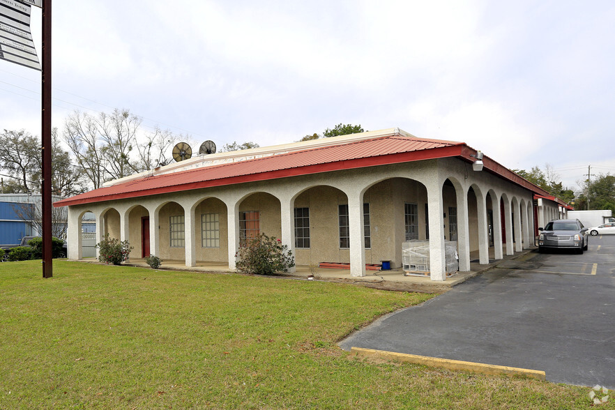 Primary Photo Of 1711 Dean Forest Rd, Savannah Flex For Lease