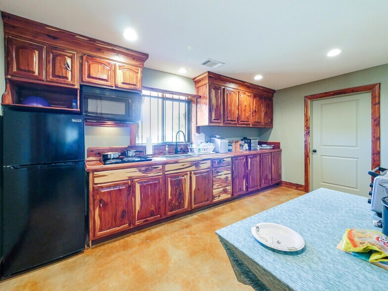 More Photos Of 55 Heritage Rd, Gordonville Office Residential For Sale