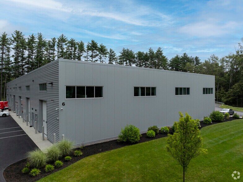 More Photos Of 6 Bellemore, Bedford Warehouse For Lease