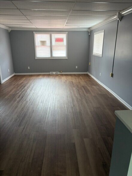 More Photos Of 524 Cleveland St, Elyria Office For Lease
