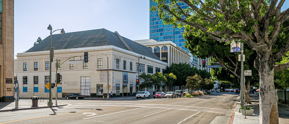 More Photos Of 3100 Wilshire Blvd, Los Angeles Storefront For Sale