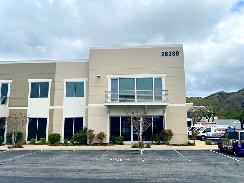 More Photos Of 28338 Constellation Rd, Valencia Light Manufacturing For Lease