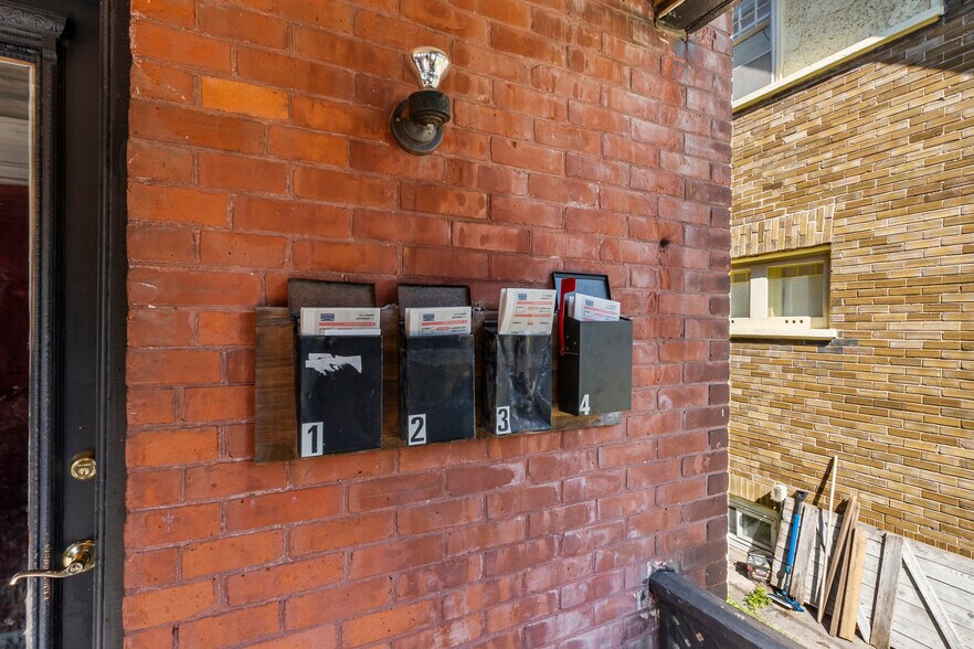 More Photos Of 541 Aylmer St N, Peterborough Apartments For Sale