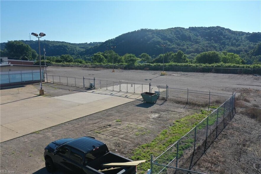 More Photos Of 1515 Franklin Ave, Toronto Industrial For Lease