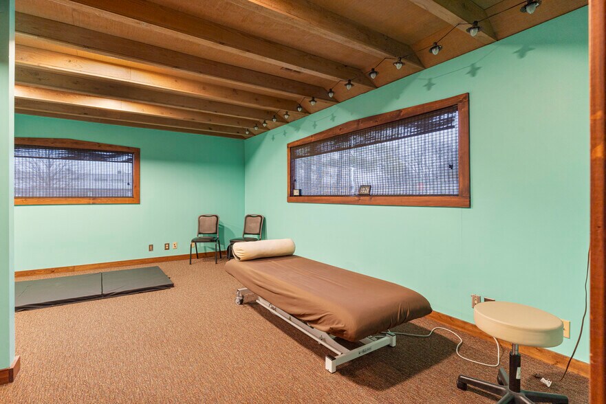 More Photos Of 3228 S Jamestown Ave, Tulsa Medical For Sale