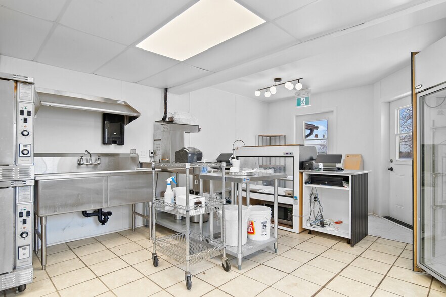 More Photos Of 1004 Medical Center Rd, Sharbot Lake Restaurant For Sale