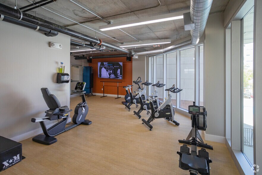 More Photos Of 801 NW 10th St, Oklahoma City Apartments For Lease