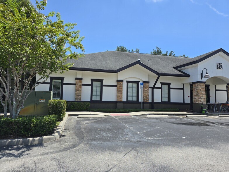 More Photos Of 1350 City View Ctr, Oviedo Medical For Lease