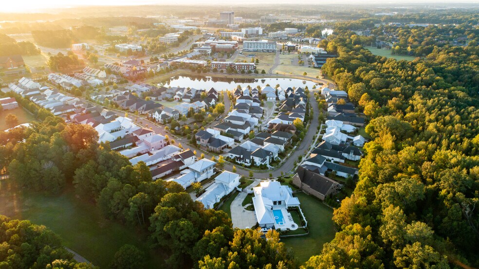 More Photos Of 201 North Lake Ave, Madison Unknown For Lease