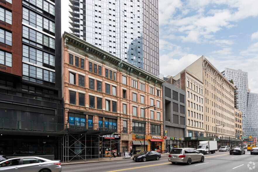 More Photos Of 21 Flatbush Ave, Brooklyn Office For Lease