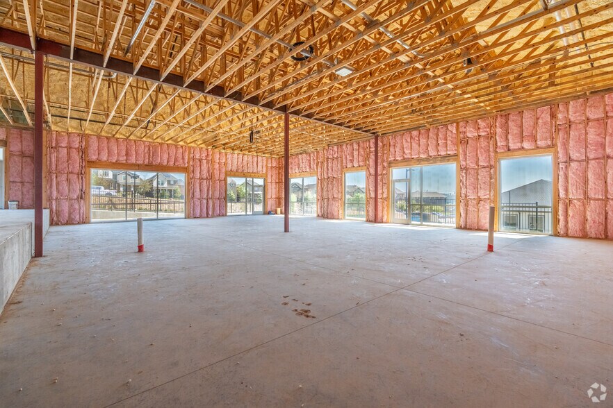More Photos Of 250 Gerault Rd, Flower Mound Medical For Sale